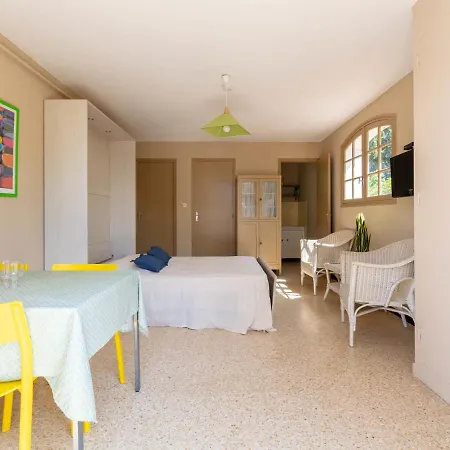 L'ayguade By Interhome * Hyeres